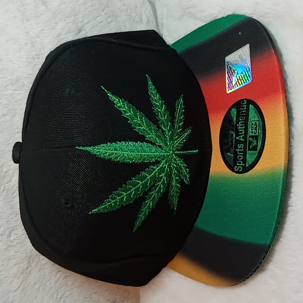 Rasta Brim n Leaf Snapback Cap